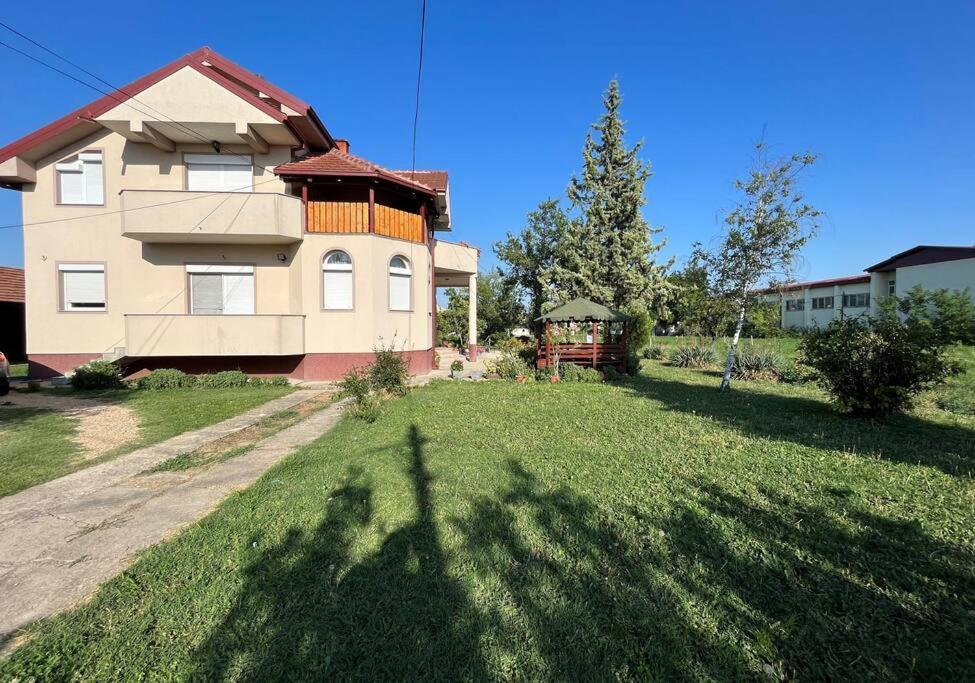 Jan-Air Apartment Ilinden Ngoại thất bức ảnh